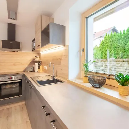 Daire In With Garden And Barbecue