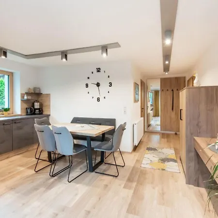 In With Garden And Barbecue Daire Umhausen